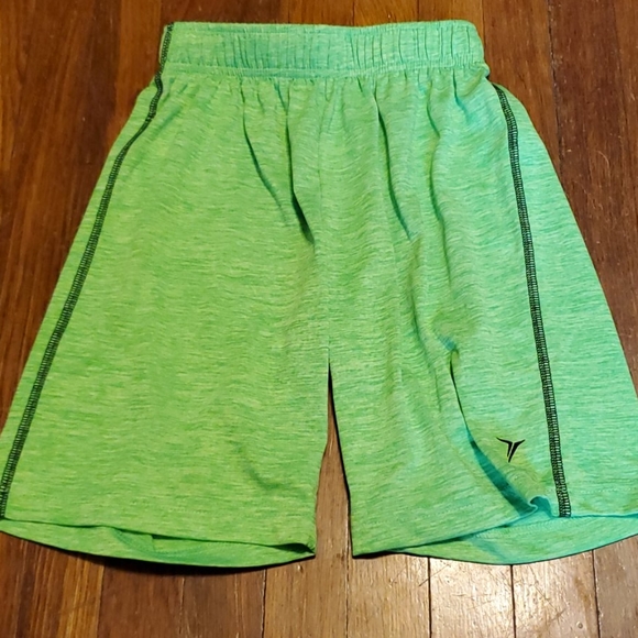 old navy shorts active